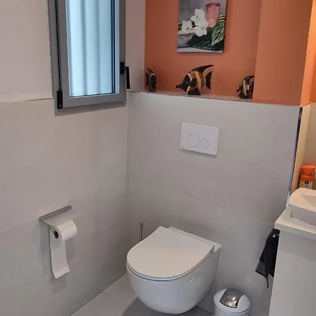 Apartment Magnifique Aux Sables-d'olonne, La Chaume, 2 Chambres, Terrasse, Parking Securise - Fr-1-422-43