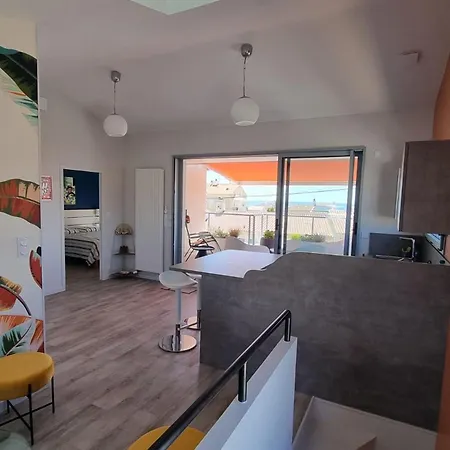 Apartment Magnifique Aux Sables-d'olonne, La Chaume, 2 Chambres, Terrasse, Parking Securise - Fr-1-422-43 Les Sables-d'Olonne